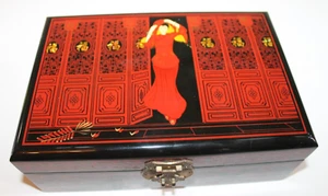 Elegant Asian Gloss Black & Red Lacquered Jewellery Ring Box Velvet Inner Shelf - Picture 1 of 17