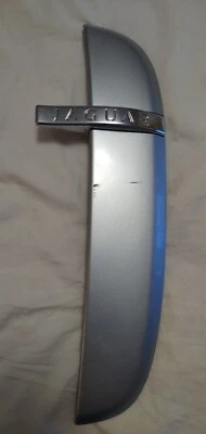 ⭐ 2009-2011 JAGUAR XF OEM FENDER VENT TRIM MOLDING (RIGHT) - SILVER - ⭐ - Image 1 of 4