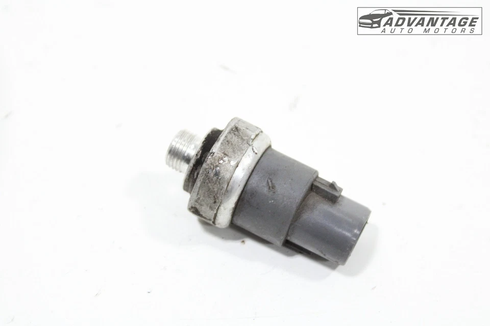 2018-2023 SUBARU CROSSTREK 2.0L AC AIR CONDITIONING HIGH PRESSURE SENSOR SWITCH  - Image 1 of 4