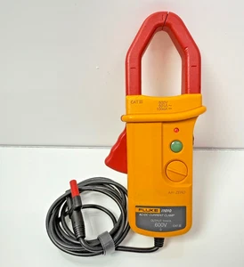 Fluke i1010 AC/DC Current Clamp CAT III 600V 600A-1000A - Picture 1 of 7