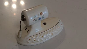 Vintage 1930s Porcelainart Deco Light Wall fixture Sconce W/ Pull Chain, Outlet - Picture 1 of 8