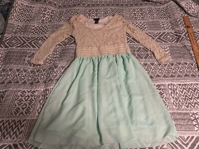 Vestido Rue 21 Vaina Tejido Cuello Redondo Mujer Talla L Corto Slv NUEVO Aqua Crema Encaje Foto 1 de 4