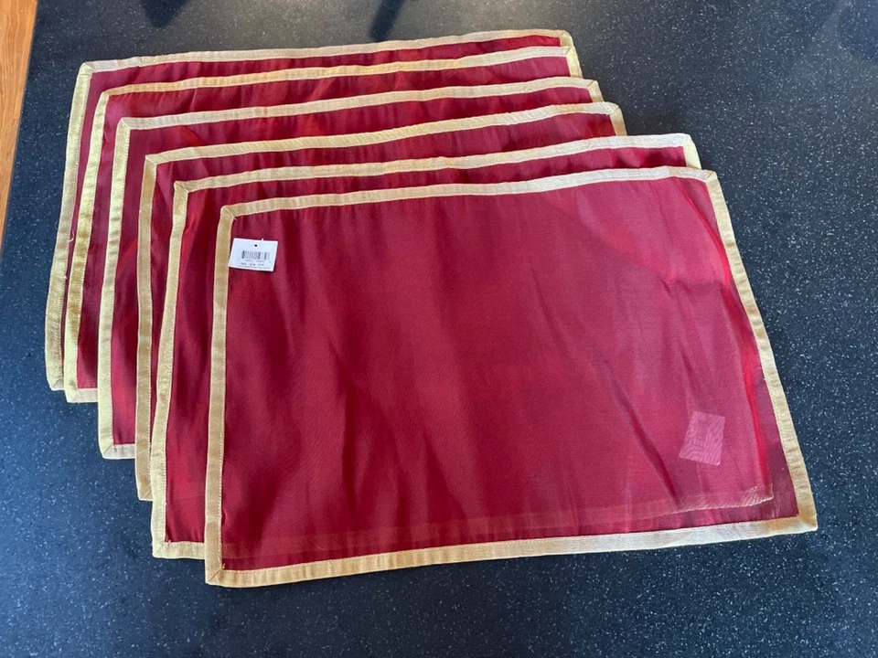 PIER 1 SAHARA SHEER & SHIMMERY REVERSIBLE SET of 6 CHRISTMAS PLACEMATS BRAND NEW - Image 1 of 4