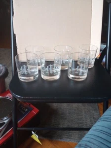 Whiskygläser mit dem Buchstaben M monitisieren - Bild 1 von 1