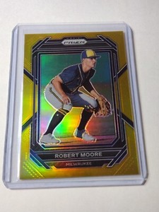 2023 Prizm Robert Moore Gold  Prizm #7/10 Milwaukee Brewers
