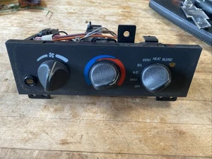 94-96 Caprice Impala SS A/C Heater Temperature Climate Control Rear Defrost - Picture 1 of 5