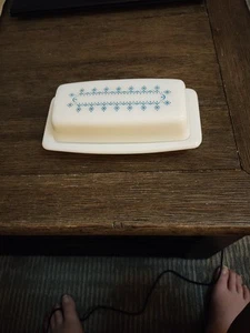 Vintage Pyrex Blue Snowflake Covered Butter Dish Milk Glass Used - Picture 1 of 4