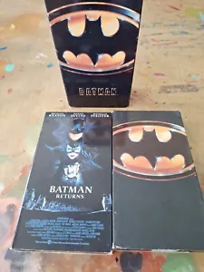 BATMAN 1989 & BATMAN RETURNS 1992 BOX VHS TAPES Tim burton Action Cult Horror - Picture 1 of 2