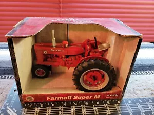 Ertl Farmall Super M 1/16 Diecast Farm Tractor Replica Collectible - Picture 1 of 6