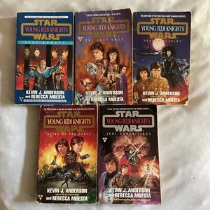 Star Wars Book LOT Young Jedi Knights - Picture 1 of 3