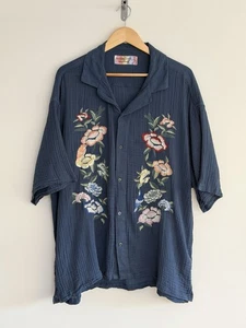 Camisa Abercrombie & Fitch Trevor Project Floral Bordada Azul XXL  - Imagen 1 de 13