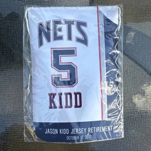 Jason Kidd #5 Trikot Ruhestand Mini 6" Banner. SGA Oktober 17 2013 - Bild 1 von 2