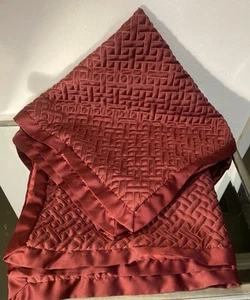 Martha Stewart Euro Pillow Shams Standard Size Maroon/Gold "Set of 2 Grt Cond" - Picture 1 of 9