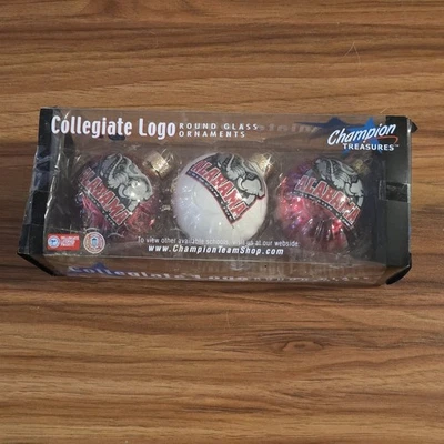 Paquete de 3 adornos navideños de la Universidad de Alabama NCAA Crimson Tide  Foto 1 de 4