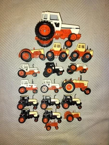 Lot Of 17 Ertl 1:64 Tractors Case Played with - Picture 1 of 9
