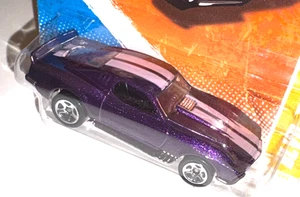Hot Wheels Blvd 2010 Bruiser 2011 Nuevos Modelos Serie; Versión Púrpura - Imagen 1 de 2