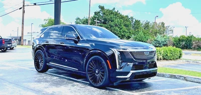 LLANTAS 26" LEXANI FORGED LM01 NEGRO BRILLANTE PARA GMC HUMMER EV 26X10 8X165.1 Foto 1 de 4