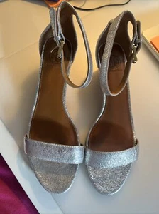 New Tory Burch Savannah Wedge 45mm Sandals Ankle Strap Paladium Sz 8 - Picture 1 of 6