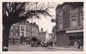 alte AK Ansichtskarte NOYON OISE Place Cordoen Geschäfte geschrieben - Bild 1 von 1
