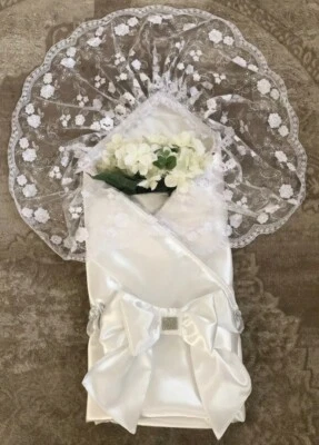 Manta Bebé, Manta de Satén Blanco con Lazo, Manta Recién Nacido Llegando a Casa Foto 1 de 4