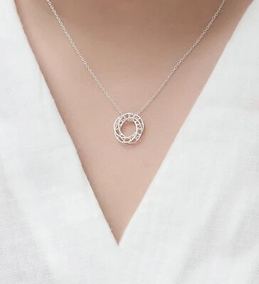925 Sterling Silver Open Twisted Circle Pendant Necklace 18 inch Women Jewellery - Image 1 of 4