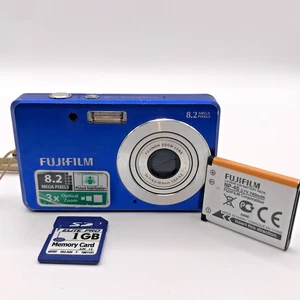Fujifilm FinePix J12 8.2 MP 3x optischer Zoom kompakt blau Digitalkamera SD-Karte - Bild 1 von 10