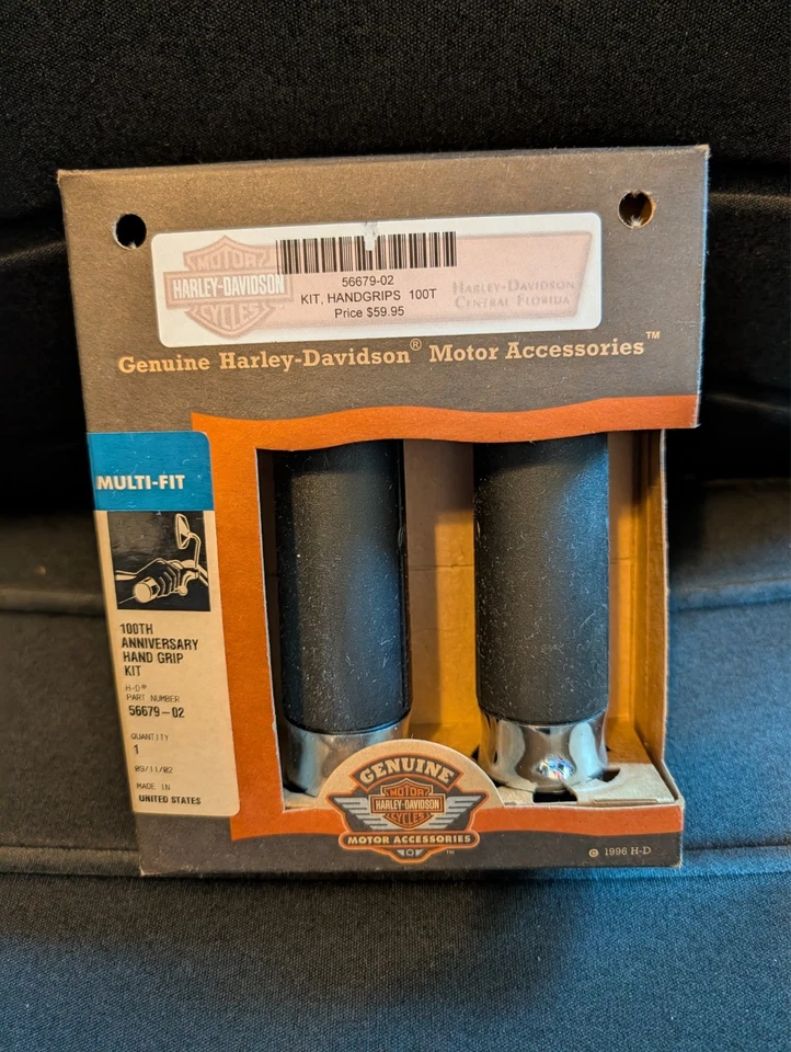 OEM Genuine 56679-02 Harley Davidson 100th Anniversary Hand Grip Kit Brand NEW - Image 1 of 1