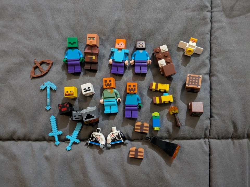 Lego Minecraft Minifigura y Lote de Piezas con Alex Steve Piezas Animales y Armas Foto 1 de 4