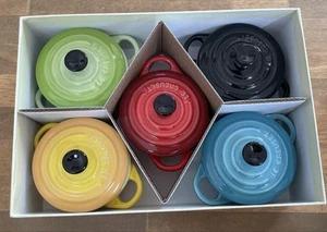 Le Creuset Petit Cocotte 5-Piece Set Red Blue Black Green Yellow Stoneware Round - Picture 1 of 12