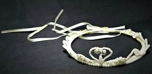 Diadem Kopf Kleid Perlen Braut Accessoire Blumenmädchen mit Band - Bild 1 von 6