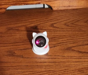 Auto Katzenlaser Spielzeug/Laser Katzenspielzeug für Katzen im Innenbereich/funktioniert 10 Min. alle 1,5 Stunden - Bild 1 von 3