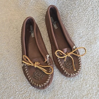 Minnetonka Deerskin Beaded Moccasins Slip-on Shoes Brown Womens Size 7 - Image 1 of 4