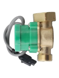 Bomba sensor de flujo de agua de latón de fácil instalación con conexiones G3/4 a G1/2 - Imagen 1 de 12