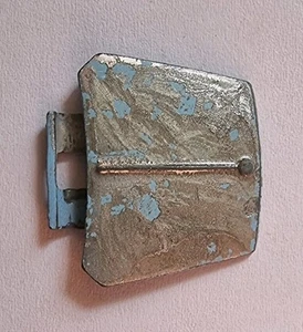Dinky Toys 140 Morris 1100 Bonnet only spare part - Picture 1 of 2