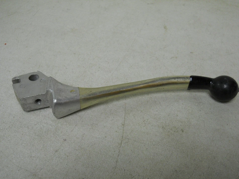 Suzuki NOS GT550, GT750, 1972, palanca de freno, # 57421-31010.   V Foto 1 de 1