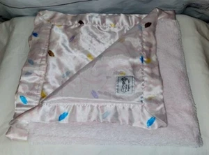Little Giraffe Feather Ribbon Satin Front Blanket Pink Soft Plush Fuzzy Back - Picture 1 of 12