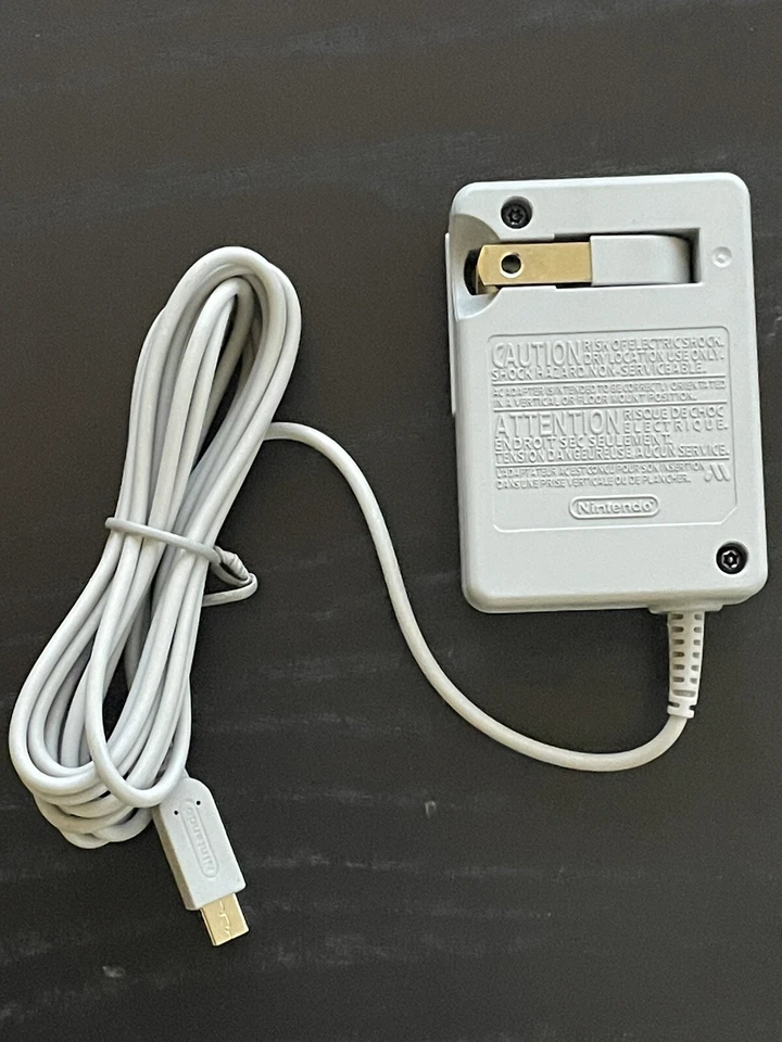 ORIGINAL NINTENDO 3DSXL NDSi DSi XL 3DS 3DS XL WALL CHARGER/AC ADAPTER BULK PACK - Image 1 of 4