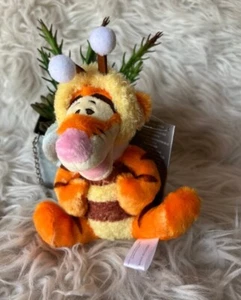Disney Winnie the pooh Tigger Bee eastern Plush Keychain - Picture 1 of 7