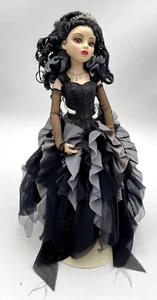2013 TONNER WILDE IMAGINATION ZOMBIE PROM AMBER ELLOWYNE WILDE 16" DOLL - Picture 1 of 10