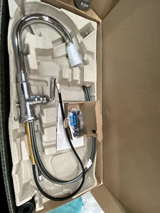 Brizo 63074LF-PC Single Handle Pull Down Kitchen Faucet Chrome READ - Picture 1 of 2