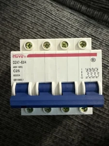Huyu Dz47-63/4 Schutzschalter 4 polig 400v - Bild 1 von 4