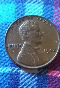 *1942 Wheat Penny No MM Rare Error on The Rim "L" In Liberty LOT#3072! - Picture 1 of 2