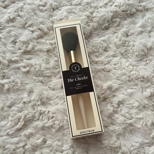 SPECTRUM Cream All About The Cheeks A05 Angled Blush Bronzer Makeup Brush NEW - Picture 1 of 4