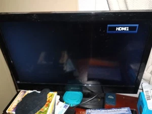 Emerson LC220EM1 22" 720p HD LCD Television - Picture 1 of 4