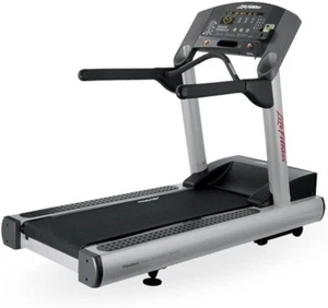 Life Fitness Integrity Series Treadmill Gym Equipment - Picture 1 of 1