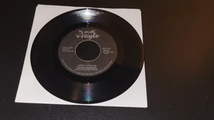Lynn White   I'm Gonna Find Me A Lover Tonight / Sorry  7"  Vinyl Waylo 1987 VG - Picture 1 of 2