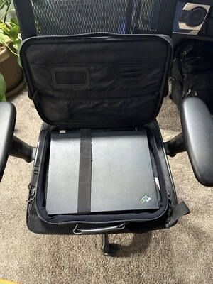 *LEER* - Retro IBM ThinkPad g40 - Triple Boot - Windows 98, 2000, XP 80GB/256MB Foto 1 de 4