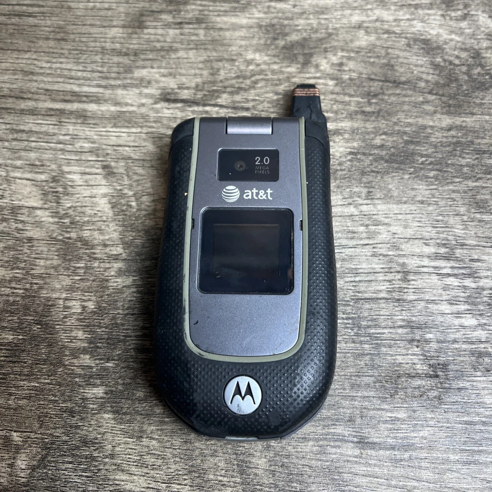 BROKEN FOR PARTS AT&T MOTOROLA TUNDRA VA76R  ⚠️SEE PHOTOS⚠️ - Image 1 of 4