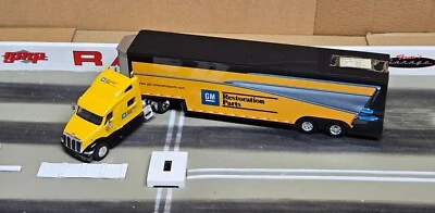 GMP / SPECCAST 1:64 GM RESTORATION PARTS PETERBILT 387 TRUCK TRAILER - Image 1 of 4