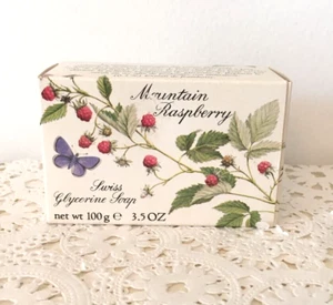 Crabtree & Evelyn Mountain Raspberry Swiss Glycerine Soap Bar 3.5oz - Picture 1 of 2